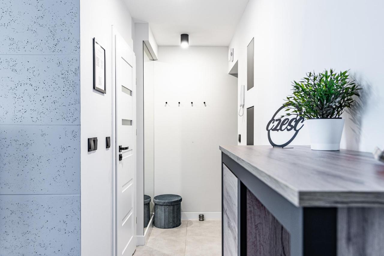 Apartment Frida Katowice Ligota Near Hospitals & Sum ภายนอก รูปภาพ
